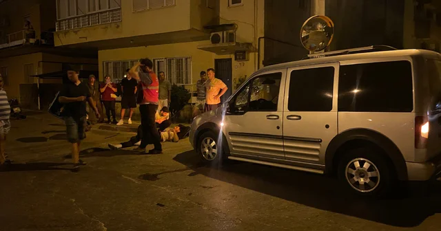 Antalya da hafif ticari araçla çarpışan motosikletin sürücüsü yaralandı Antalya Haberleri