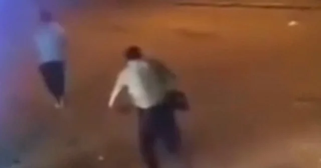 Kırıkkale de gençler kimlik kontrolü yapan bekçiden koşarak kaçtılar: O anlar kamerada VİDEO İZLE