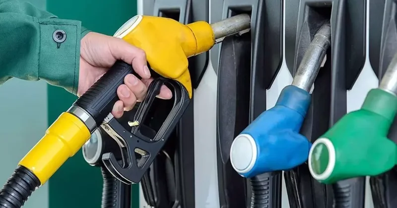Araç sahiplerine müjde: Motorin bu gece ucuzluyor!