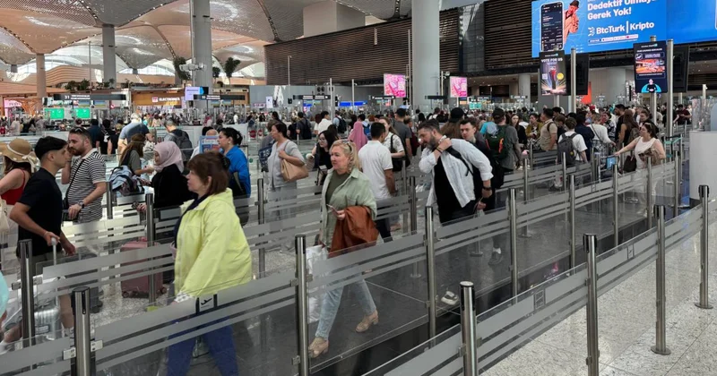 Yılın 8 ayında hava yoluyla 162,6 milyon yolcu seyahat etti