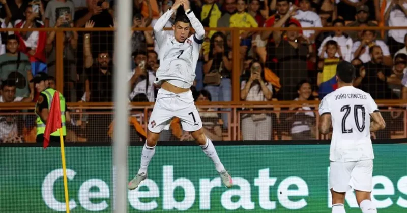 Ronaldo atmaya devam ediyor! Portekiz deplasmanda gol yağdırdı