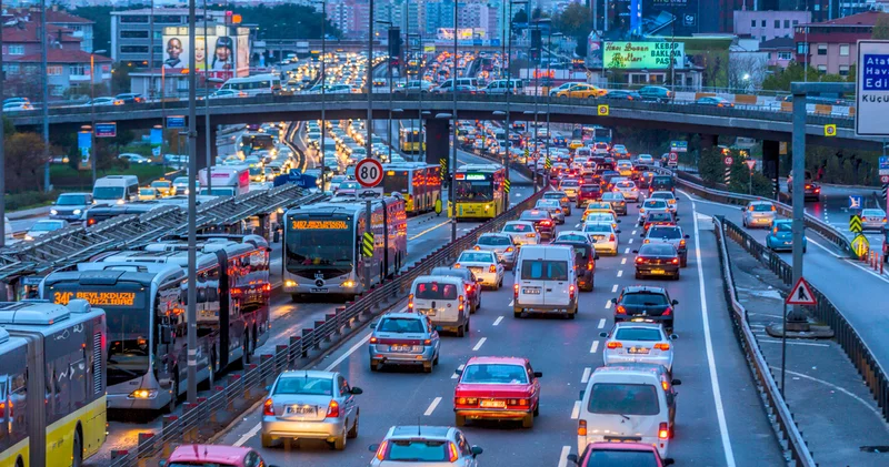 8 Eylül Pazartesi toplu taşıma ücretsiz mi? Pazartesi günü İstanbul’da metro, Marmaray, otobüs, vapur bedava mı?