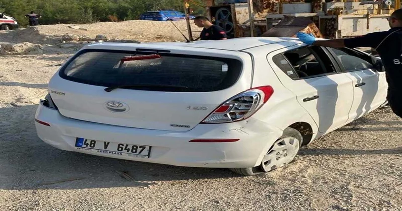 Otomobil şarampole devrildi: Sürücü hayatını kaybetti