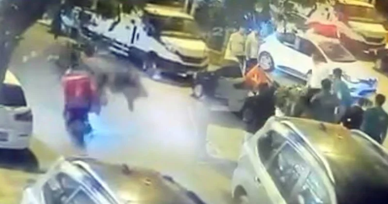 Avcılar’da feci kaza: İki motosikletli kafa kafaya çarpıştı