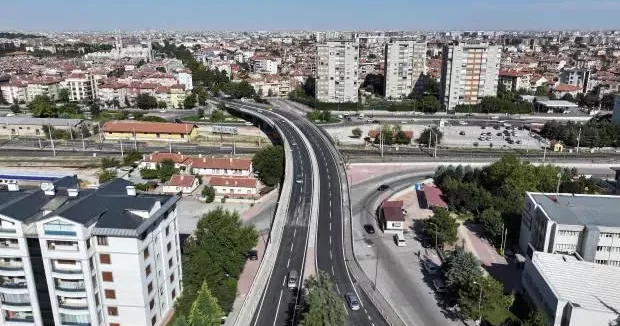 Konya haberleri Ahmet Öksüz Üst Geçidi nde yenileme çalışması tamamlandı 06 Eylül 2025