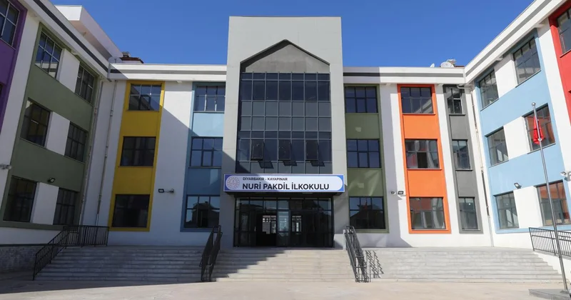 Diyarbakır da depremin ardından 70 okul inşa edildi, 70 inin yapımı sürüyor