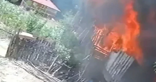 Karabük’te evde çıkıp ormana sıçrayan yangın güvenlik kamerasında VİDEO İZLE