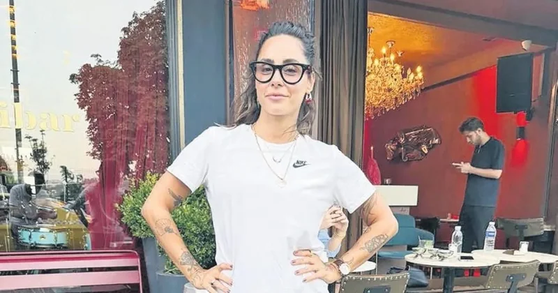 ‘Sevgilim yok bıktım erkeklerden’