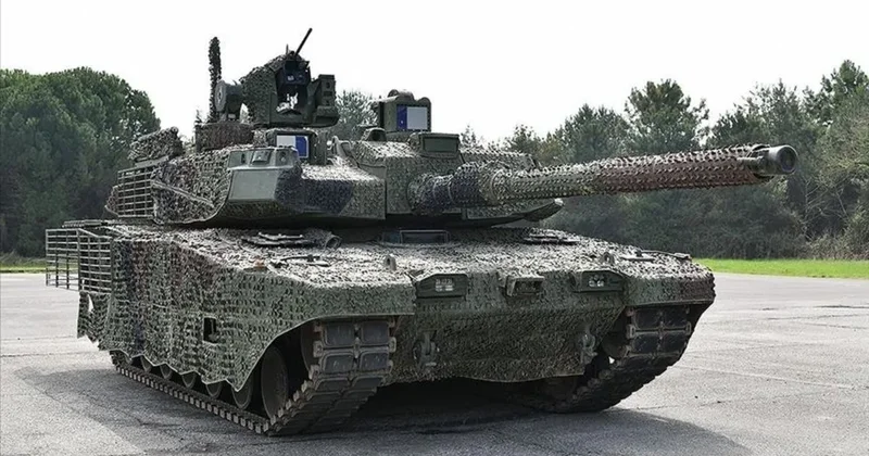 Altay tankı görücüye çıktı