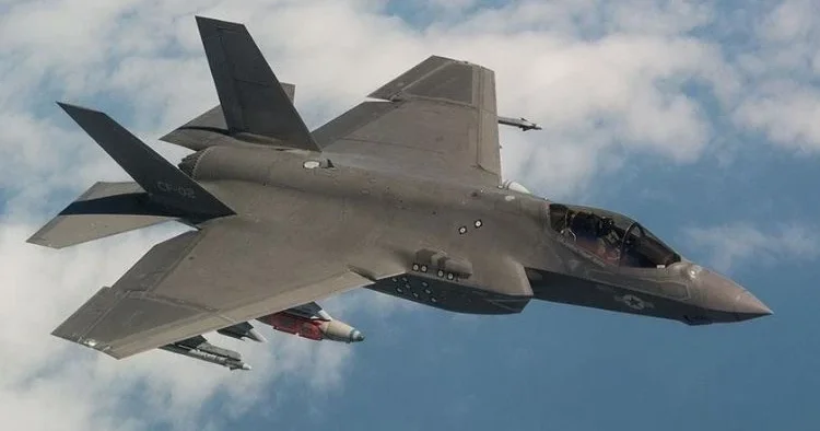 ABD den kritik hamle: Savunma Bakanlığı Savaş Bakanlığı oldu, 10 adet F35 savaş uçağı Karayipler’e gönderildi