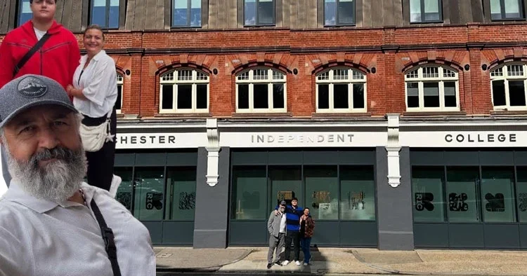 Usta oyuncunun gurur günü... Oğlum İngiltere Rochester Independent College’den kabul aldı