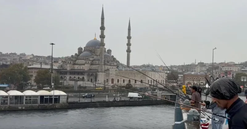 İstanbul güne yağışla uyandı