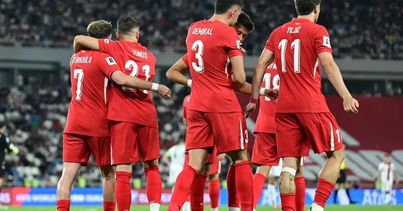 Türkiye İspanya Muhtemel 11 ler