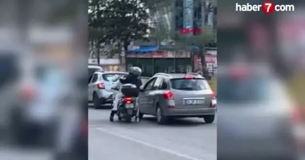 Sultangazi de trafikte 2 kavga birden