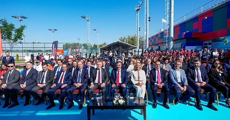 Cumhurbaşkanlığı Kupası Tenis Turnuvası açılış töreni düzenlendi! Bakan Osman Aşkın Bak: Türk tenisi için önemli bir adım Spor Haberleri