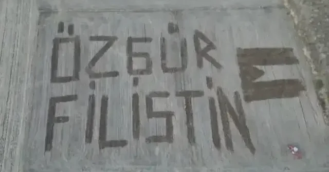 Çanakkaleli çiftçiden anlamlı destek: Tarlasına ’Özgür Filistin’ yazdı Çanakkale Haberleri