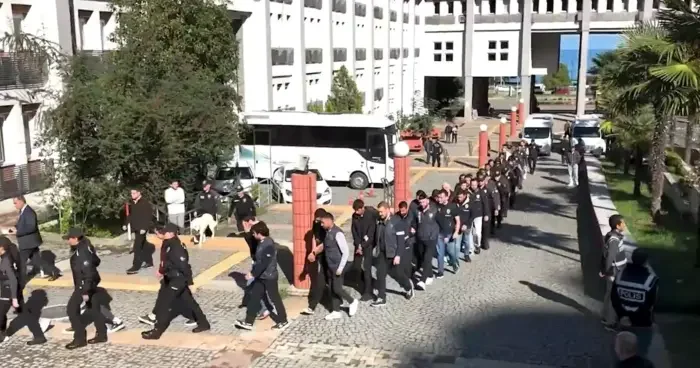 37 ilde operasyon, yüzlerce gözaltı var... Bakan Yerlikaya duyurdu