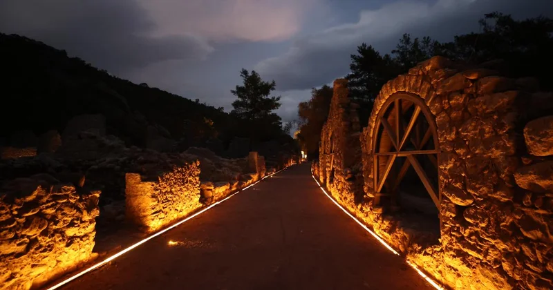 Gece müzeciliği Olympos taki akşamları da hareketlendirdi
