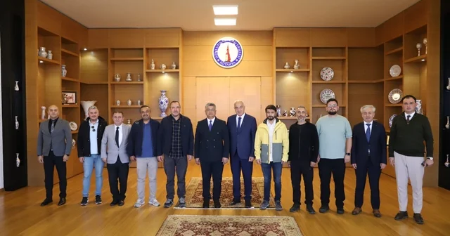 DPÜ Rektörü Kızıltoprak gazetecilerle bir araya geldi Kütahya Haberleri