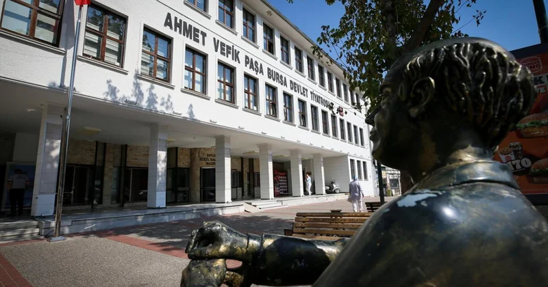 Ahmet Vefik Paşa Bursa Devlet Tiyatrosu binası 85 yıldır ayakta