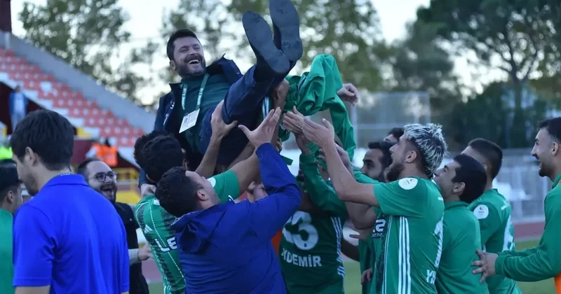 Kafkasspor, geriye düştüğü maçta 8 kişi kalmalarına rağmen galip geldi