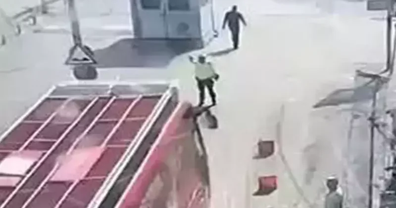 Polisin dur ihtarına uymadığı gerekçesiyle yargılanan CHP otobüsünün şoförü: Kasti eylemim yoktur