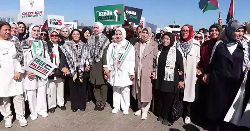 Gazze için sessiz çığlık zinciri
