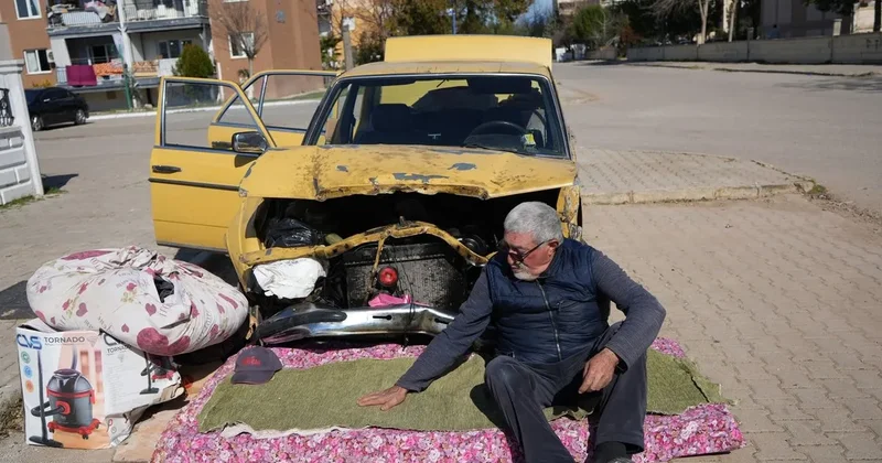 Antalya’da eş dehşeti! 62 yaşındaki adam tekrar sokakta yaşamaya başladı: Kendisini 17 yerinden bıçaklayan eşine acıyıp eve almıştı!