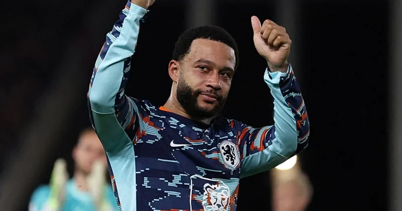 Hollandalı futbolcu Memphis Depay a havalimanında şok!