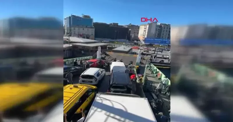 Sirkeci de feribot iskeleye çarptı