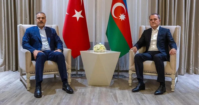 Dışişleri Bakanı Fidan, Azerbaycan Dışişleri Bakanı Bayramov ile bir araya geldi