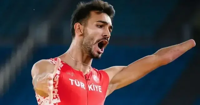 Türkiye nin gururu: Para atletizm şampiyonasında Abdullah Ilgaz Avrupa rekoru kırarak gümüş madalyanın sahibi oldu VİDEO İZLE