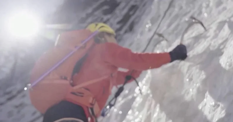 Bine yakın dağcı kar fırtınası nedeniyle Everest te mahsur kaldı
