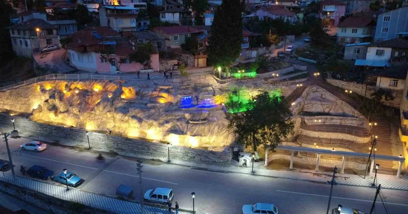 Atıl alan, göz kamaştıran şelaleye dönüştü
