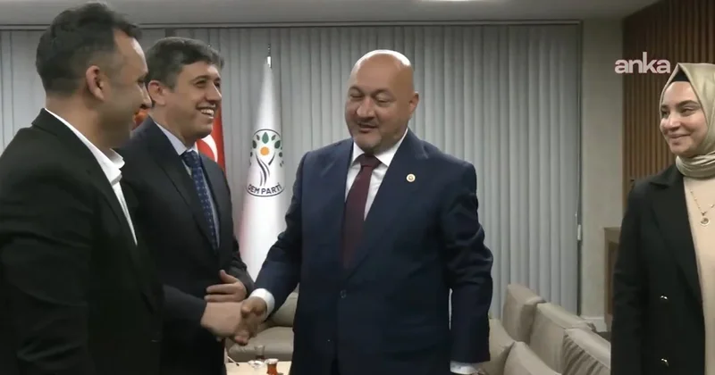 AKP li Kurt un basın kartı sözlerini DEM Partili isim düzeltti Sözcü Gazetesi