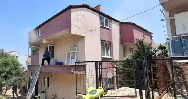 Denizli haberleri Denizli de yangın: Kurban keserken evleri yandı 07 Haziran 2025