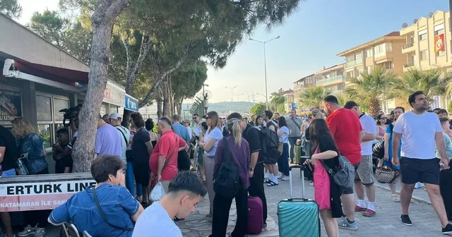 Kurban Bayramı nın 2 nci gününde kapıda vize uygulamasına yoğun ilgi İzmir Haberleri