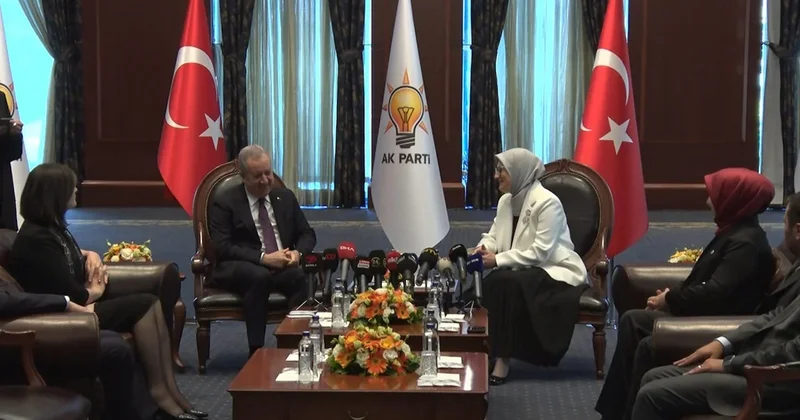 AKP ve MHP heyeti bayramlaşmasında Özel i hedef aldılar Sözcü Gazetesi