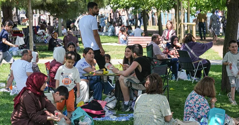 Bayramda İstanbul da kalanların adresi: Sahiller ve parklar!
