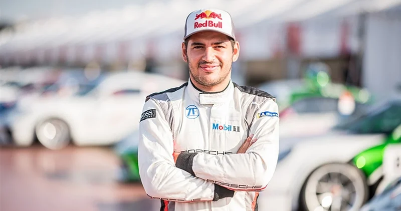 Otomobil sporcusu Ayhancan Güven, Hollanda da DTM yarışında birinci oldu