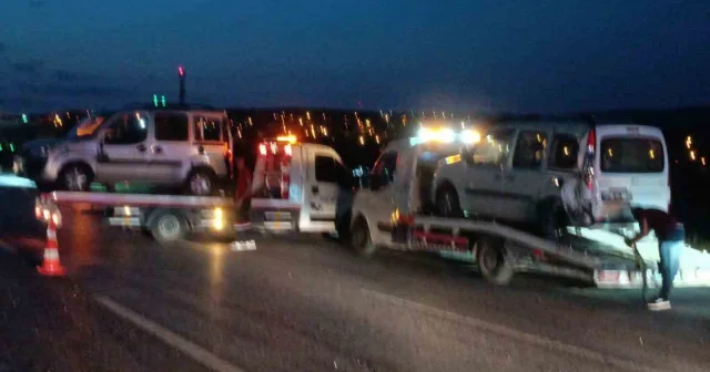 Duramayınca arıza yapan otomobile çarptı Ankara Haberleri