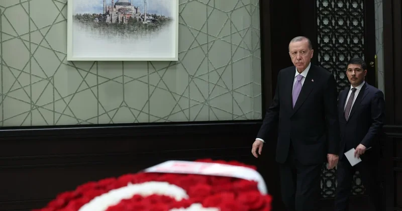 Erdoğan için büyük tehdit AKP nin tahtı sarsılıyor! Yılmaz Özdil tek tek açıkladı Sözcü Gazetesi
