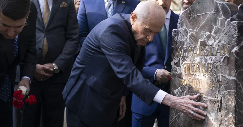 MHP nin yayın organından Bahçeli ye sansür Sözcü Gazetesi