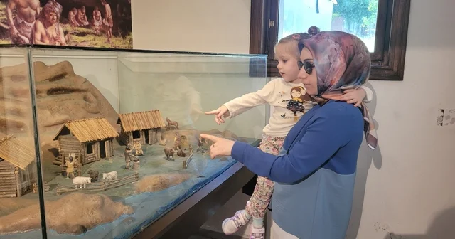 Samsun da Tekkeköy Mağaraları Arkeoloji Vadisi bayramda vatandaşların buluşma noktası oldu Samsun Haberleri
