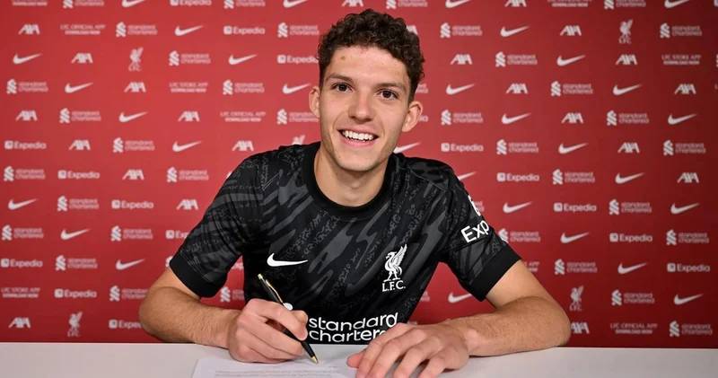 Liverpool, Macar kaleci Armin Pecsi yi kadrosuna kattı