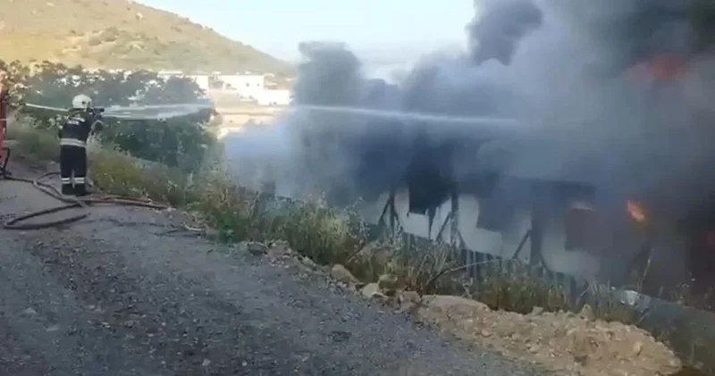 Son dakika: Bodrum da işçilerin kaldığı 30 konteyner yandı! Son dakika haberleri