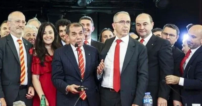Galatasaray da yer yok diye uçaktan inen futbolcuyu açıkladı