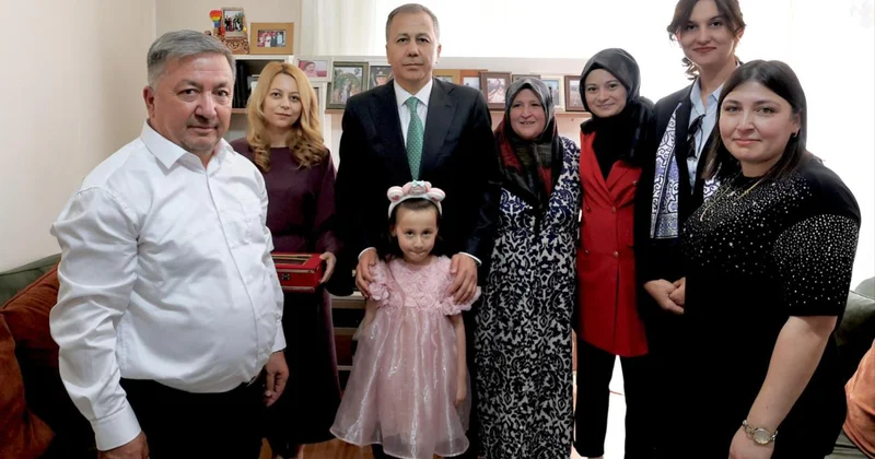İçişleri Bakanı Yerlikaya, Konya da şehit ailesini ziyaret etti