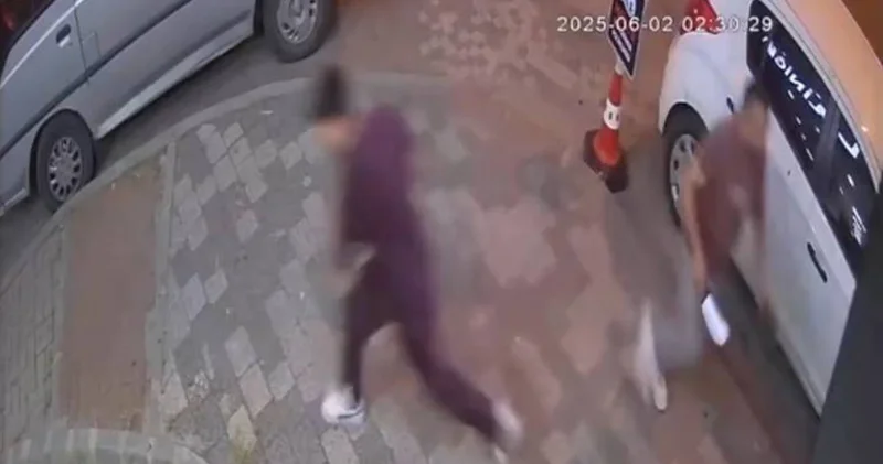 Kavga ettiği eski çalışanına satırlı muamele