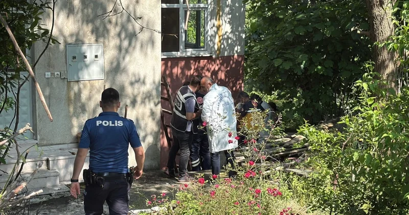 İki gündür kayıp olarak aranan kişi evinin önünde ölü bulundu Sözcü Gazetesi
